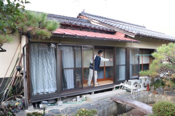 寄付された空き家を下宿に