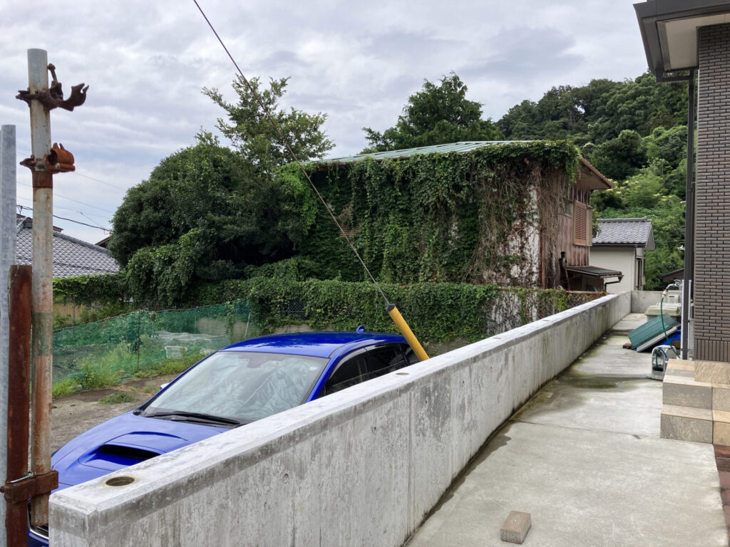 熱海下加賀の空き家外観